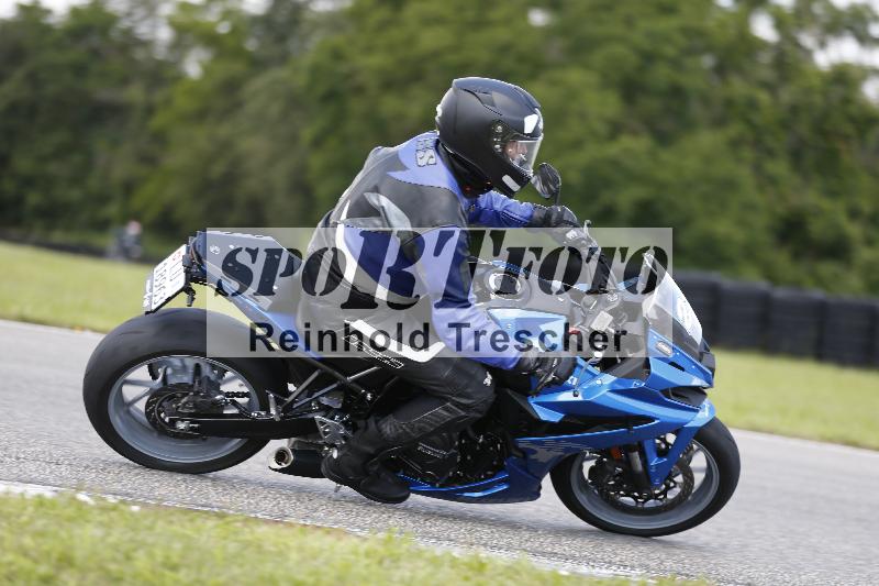 /Archiv-2024/29 12.06.2024 MOTO.CH Track Day ADR/Gruppe blau/21